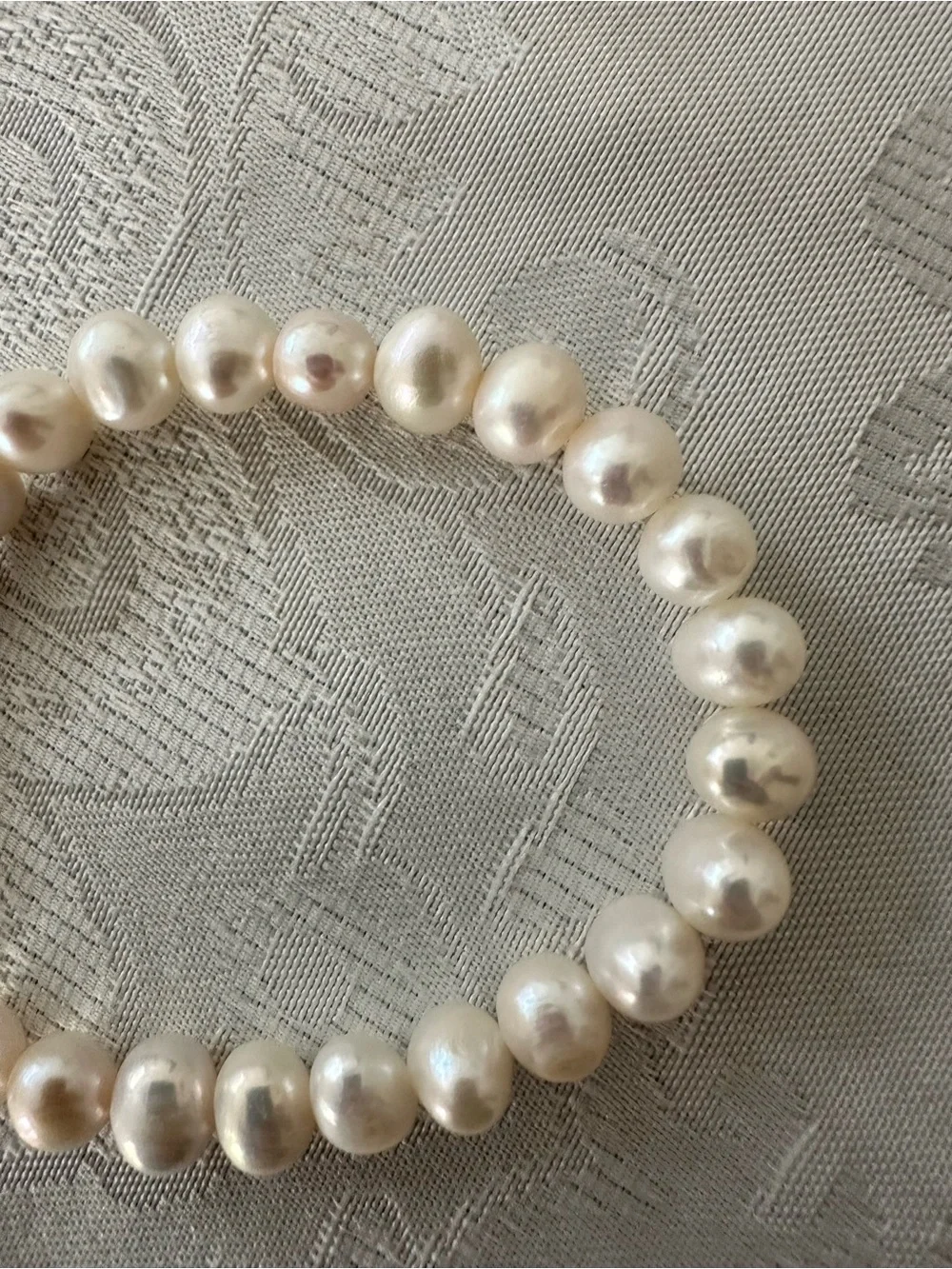 Classic freshwater Pearl Stretch Bracelet in White